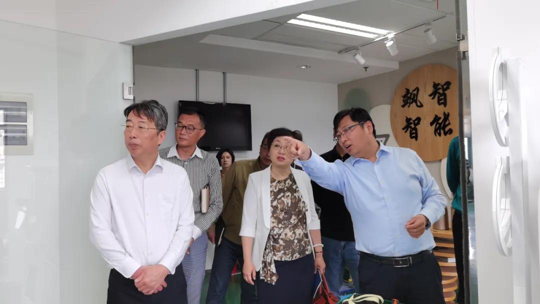 面對(duì)復(fù)雜場(chǎng)景、實(shí)現(xiàn)跨行業(yè)應(yīng)用(圖3)